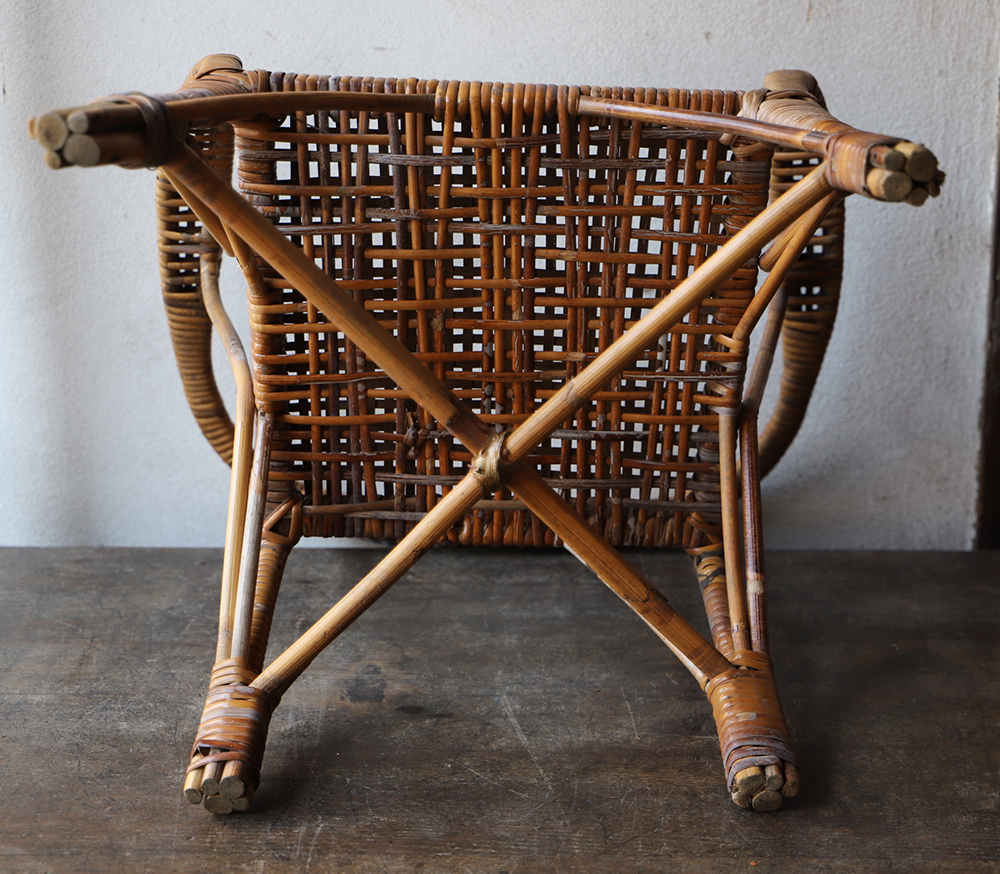籐の子供椅子 | ｜古家具、古民具、民藝、和食器等の通販 古道具めぐる 